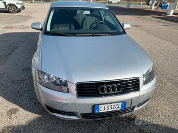Audi A3 1.6 Attraction,Euro4, adatta a neopatentat