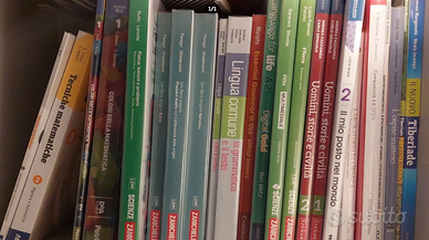 Libri superiori seminuovi