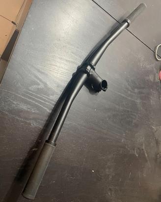 Specialized manubrio e attacco