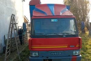 autocarro  IVECO 50-8 CABINA  "Z"