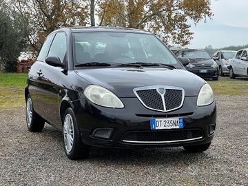 Lancia Ypsilon 1.2 Versus