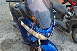 suzuki burgman 200