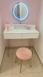 Toeletta per trucco.