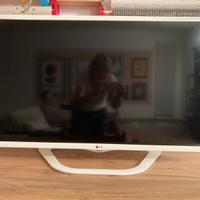 Tv LG 39 pollici bianca