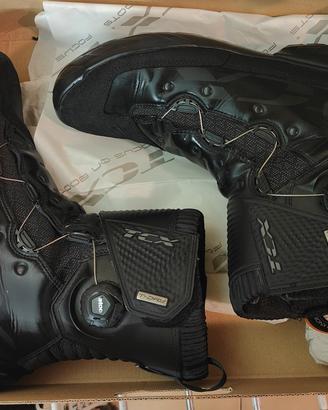 Stivali TCX Infinity Mid Gore-Tex