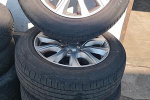cerchi in land rover Evoque R18 + gomme