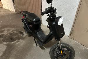 Scooter elettrico Niu Uqi