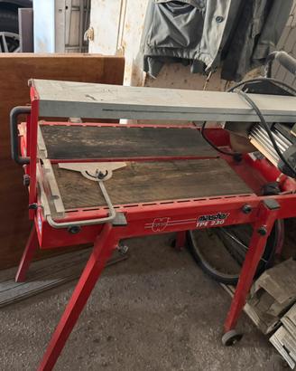 Taglia piastrelle WURTH  Master Tpe 230