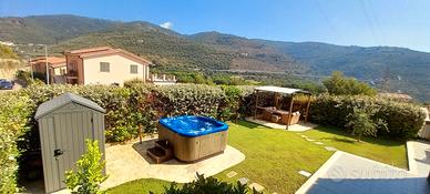 Appartamento con terrazzo e giardino