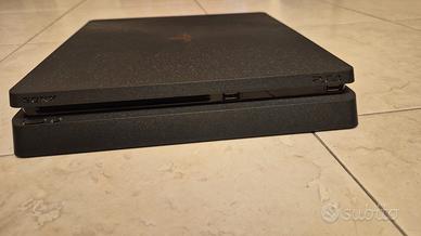 PlayStation 4 Slim da 1TB