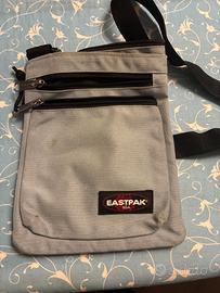 Borsa a tracolla Eastpak