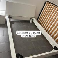 Letto una piazza e mezza con doghe e materasso