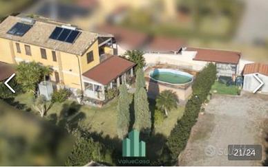 Villetta a Campofelice di roccella