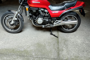 Honda VF 750