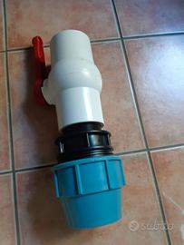 valvola a forma cilindrica per irrigazione orti 