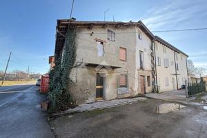 CASA SEMINDIPENDENTE A CAMPEGINE