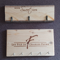 Appendi chiavi in legno / cassa di vino