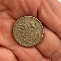 One pound 1983 Elizabeth II Moneta rara
