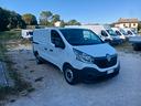 renault-trafic-autocarro-3-posti