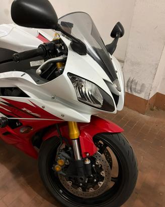 R6 usata
