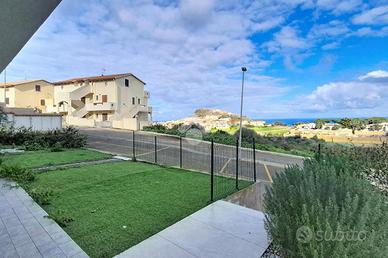 2 LOCALI A CASTELSARDO