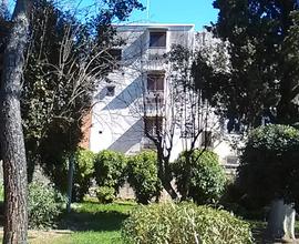 Intera palazzina indipendente