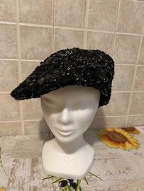 Basco da donna con paillettes nero