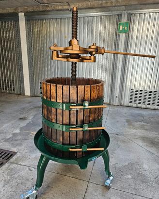 torchio a leva restaurato