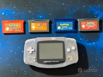 Game Boy Advance Nintendo + Quattro Giochi Pokemon