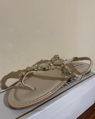 Sandali beige