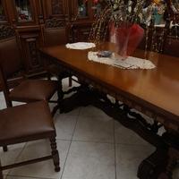 stanza da pranzo in legno massello