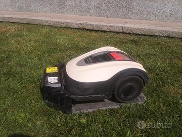 robot rasaerba Honda minimo HRM40 LIVE