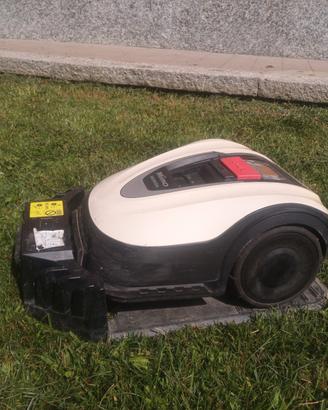 robot rasaerba Honda minimo HRM40 LIVE