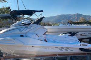 Yamaha vx 1800 cruister ho