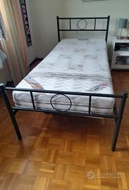 lettino compreso di moterasso