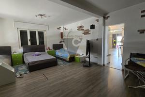 CAMPAGNA LUPIA - PORZIONE DI BIFAMILIARE