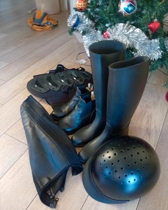 Attrezzatura sportiva per equitazione