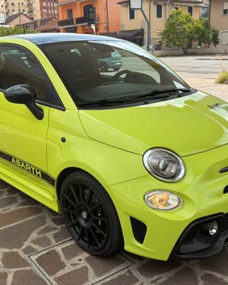 Abarth 595 competizione verde adrenalina