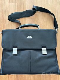 Borsa 24ore Samsonite