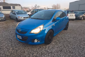 Opel Corsa 1.6 T 192CV 3 porte OPC