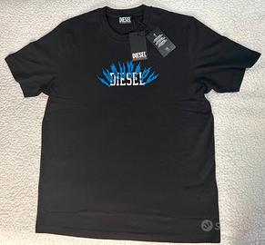 Maglia diesel nera  con logo frontale