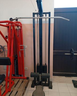 Palestra Lat machine professionale