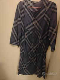 Abito Burberry 