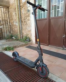 monopattino elettrico XIAOMI PRO 2