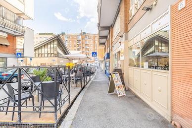 NEGOZIO A ROMA