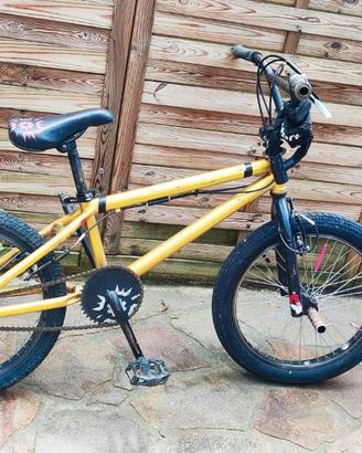  bicicletta  bmx