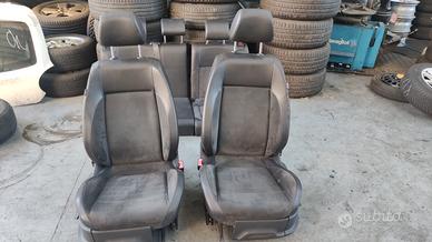 Sedili Completi Volkswagen Polo - Misto Pelle e Al