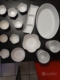 Oggetti in ceramica bianca