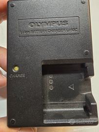 caricabatterie OLYMPUS