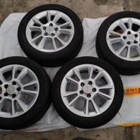 Set di 4 Cerchi in lega Opel + Gomme